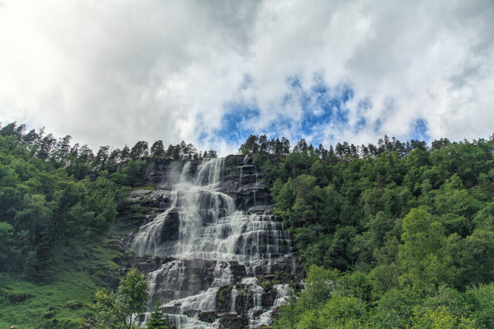 Tvindefossen /01