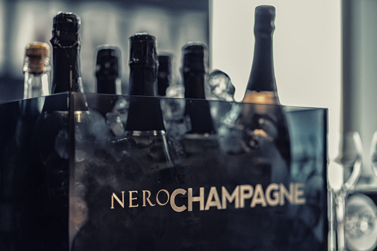 Nero Champagne /03