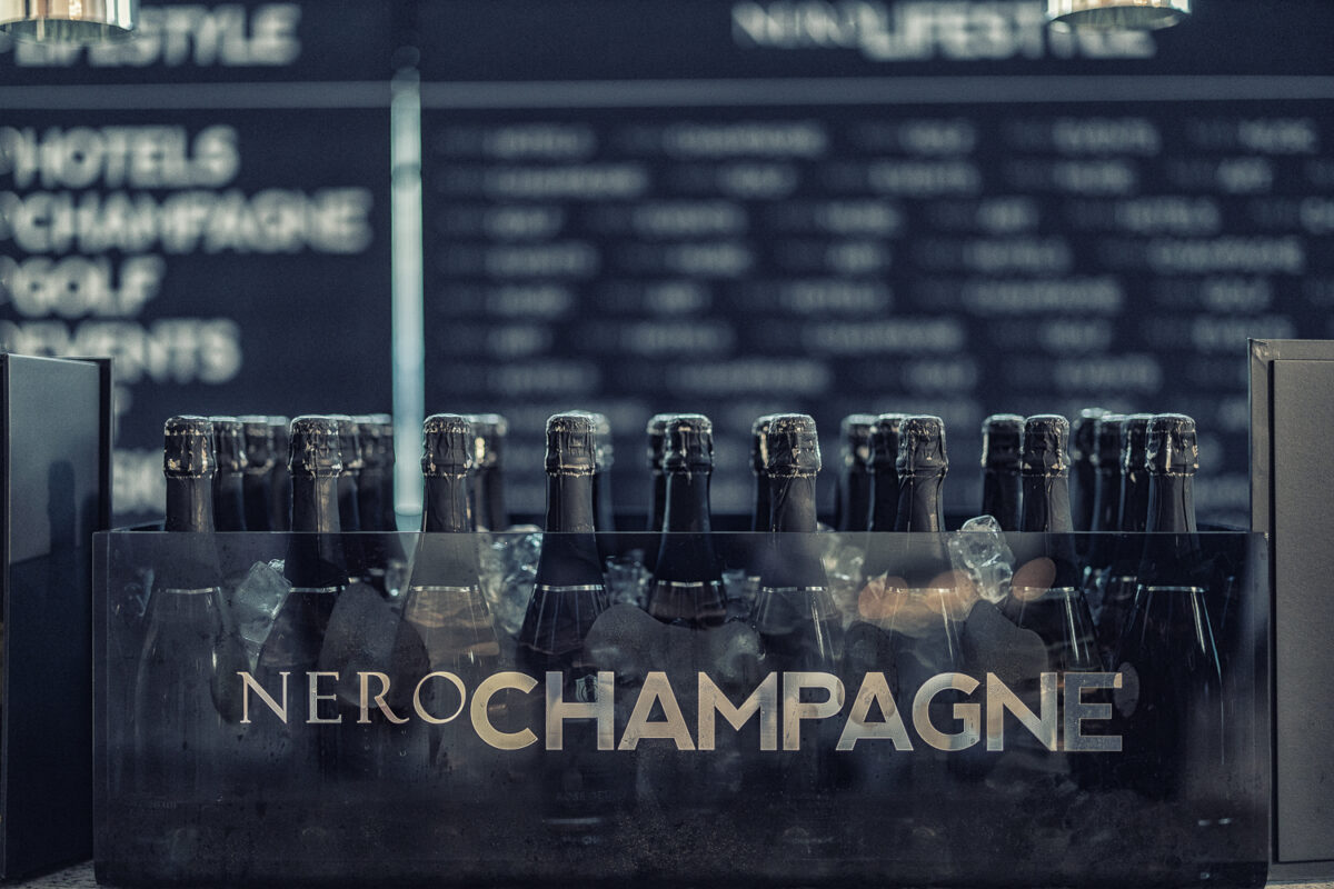 Nero Champagne /06