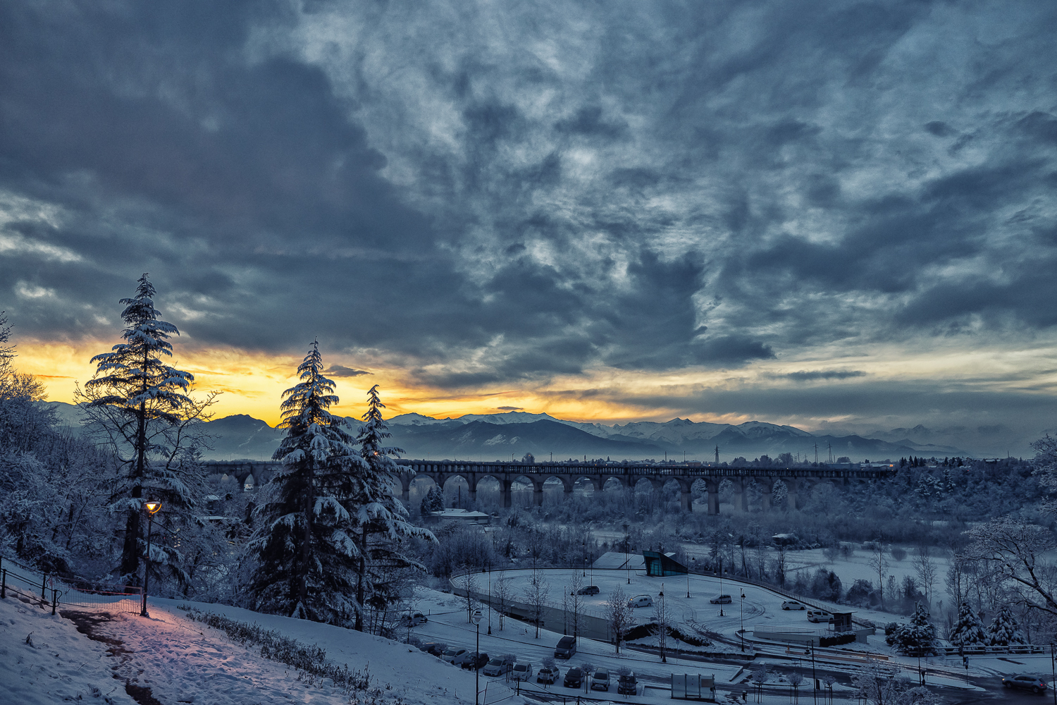 Sunset and snow in Cuneo /02