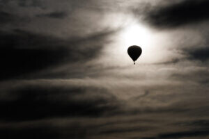 Against the light /01